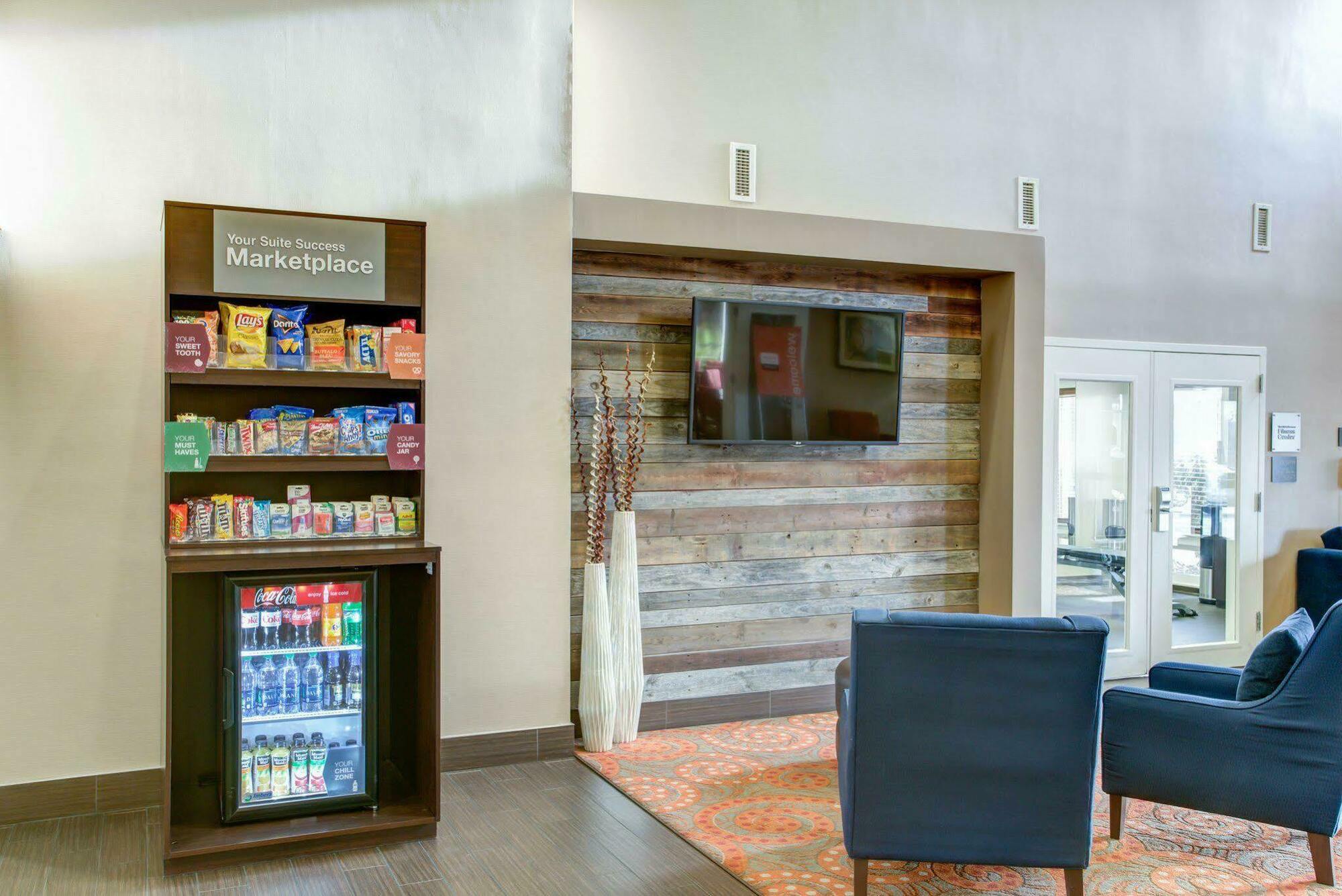 Comfort Suites Crossville Exterior photo